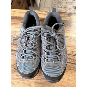 Merrell Women's Moab 2 Vent Hiking Shoe, Smoke Size 8.5 Barely Worn Walking Hike